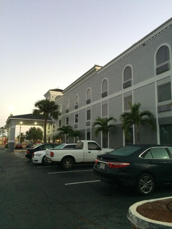 Ruskin Inn Tampa-Sun City Center Ngoại thất bức ảnh